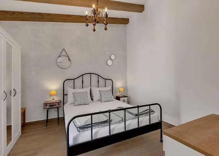New! Milan\'S House With Pool, Mediterranean