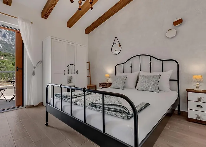 New! Milan\'S House With Pool, Mediterranean