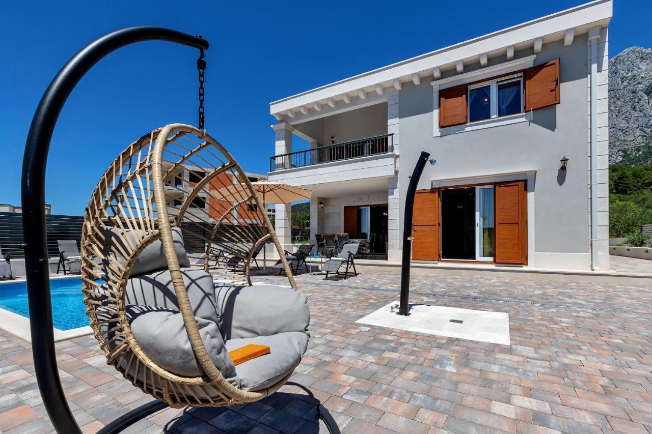 Villa New! Milan's House With Pool, Mediterranean *