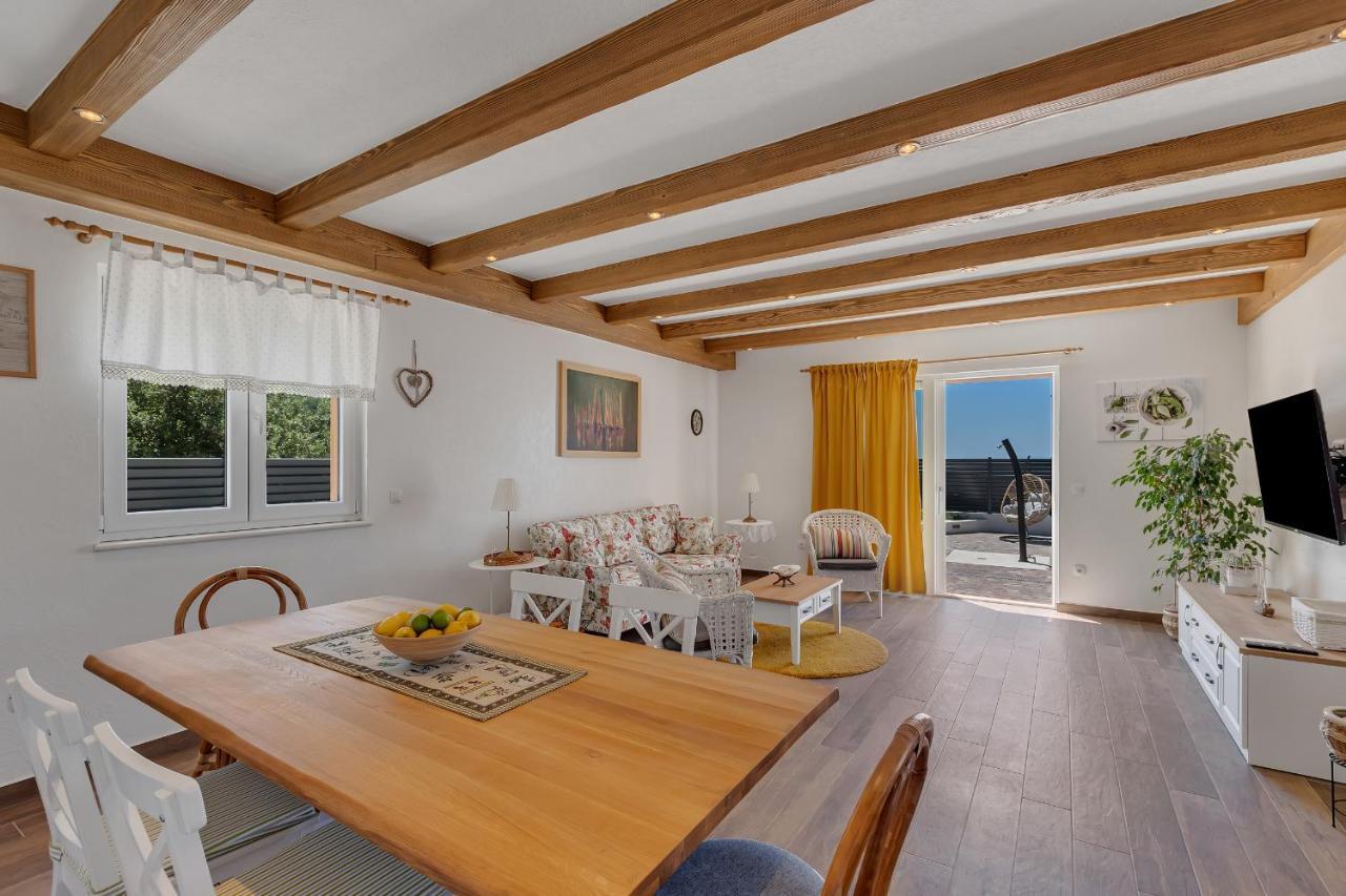 New! Milan's House With Pool, Mediterranean Makarska